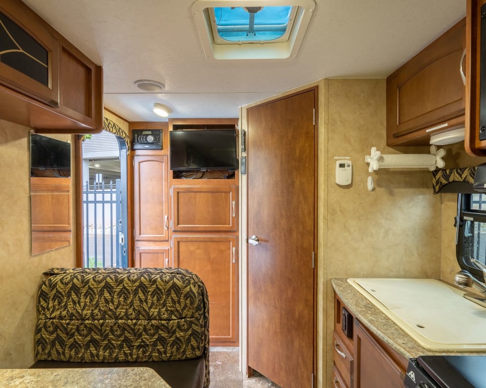 2015 Winnebago Micro Minnie Travel Trailer for rent in Cranford NJ