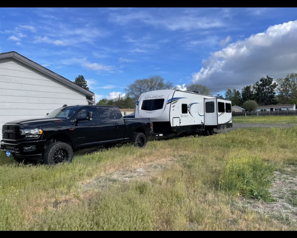 2022 Wildcat  by Forest River for rent in 97603