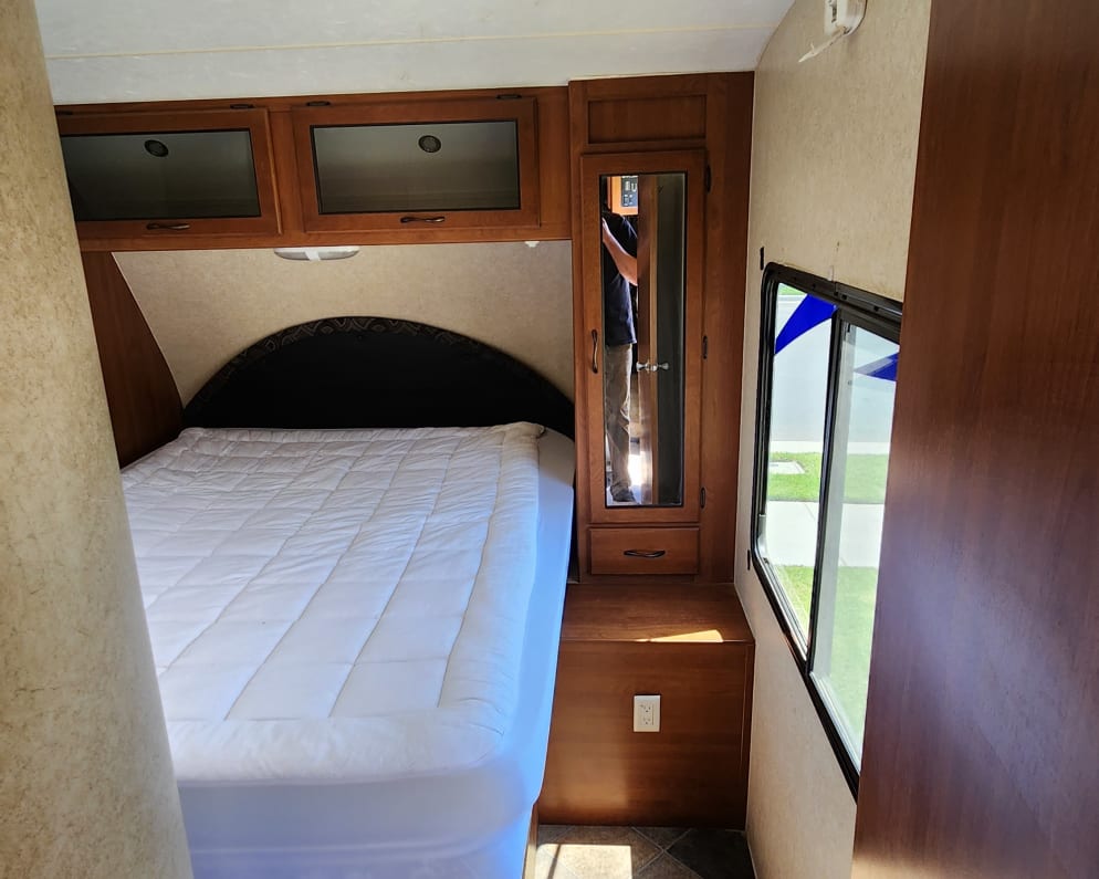 2014 Pacific Coachworks Powerlite Toy Hauler for rent in Hemet California