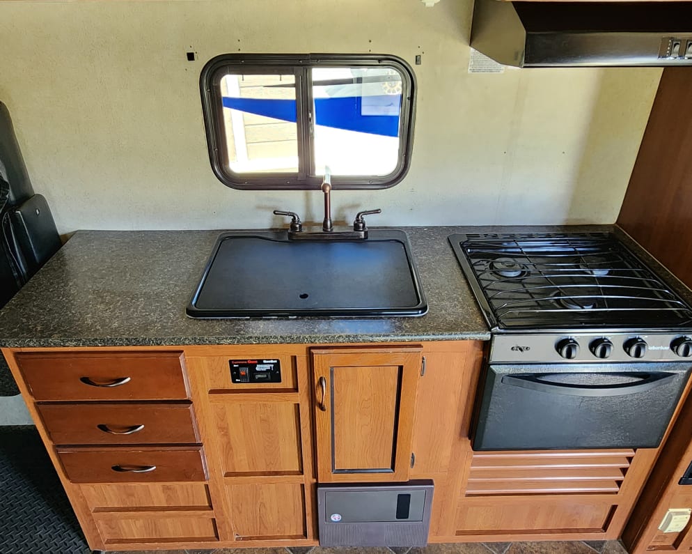 2014 Powerlite  by Pacific Coachworks for rent in 92545