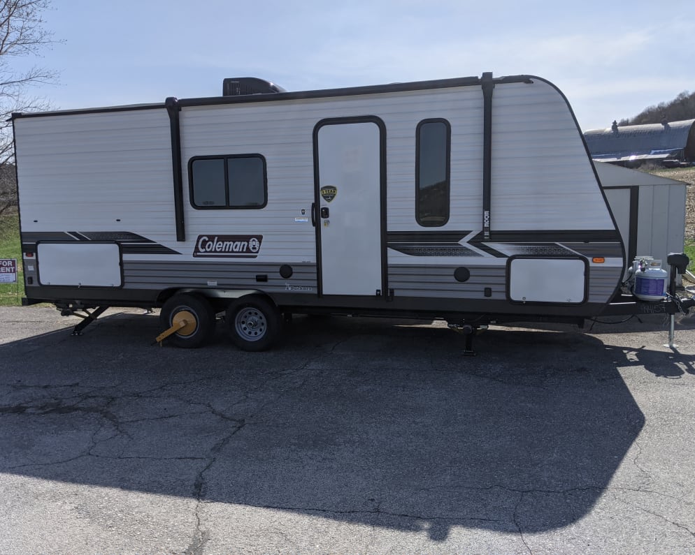 2022 Keystone RV Coleman 214BH Travel Trailer for rent in Rollingstone Minnesota