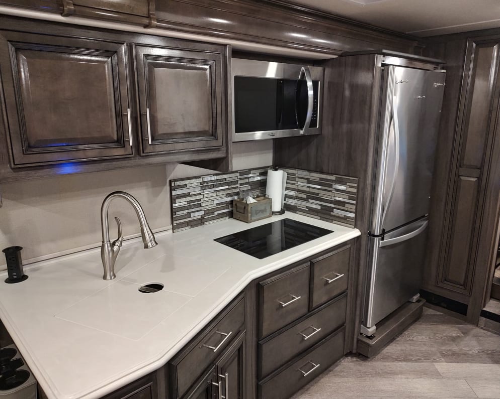 2021 Class A RV for Rent in Huntertown, Indiana