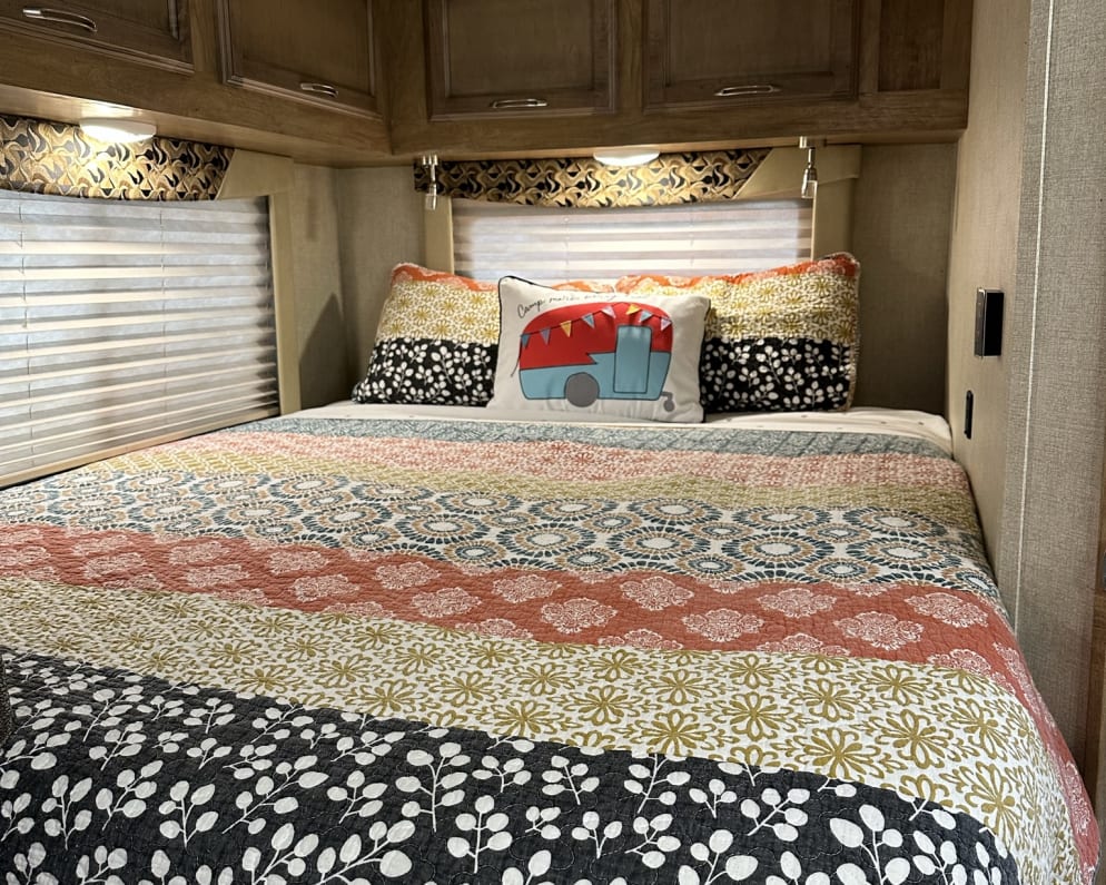 2017 Gulf Stream Conquest Class C for rent in Aurora Colorado