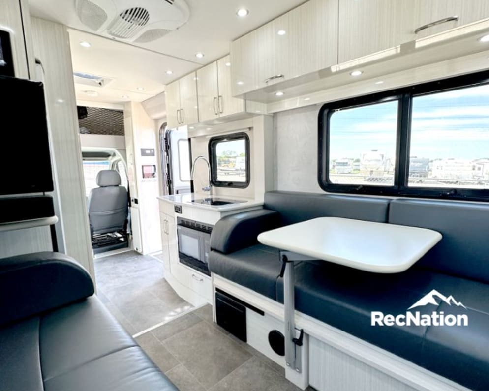 2019 Class B RV for Rent in Wylie, Texas