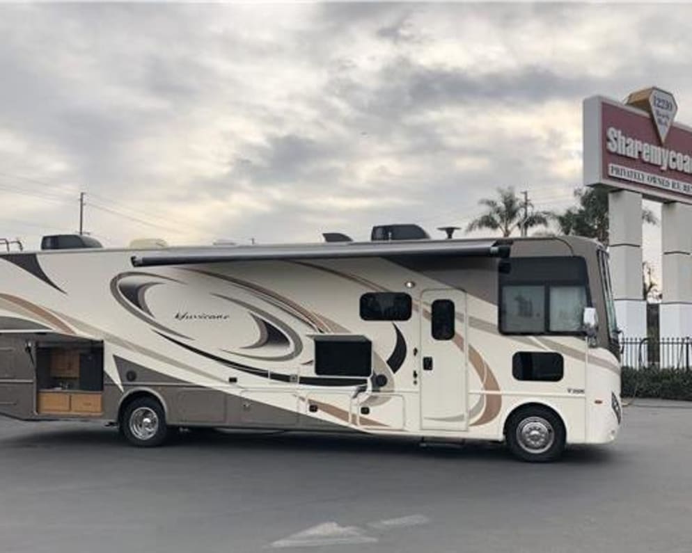 2017 Class A RV for Rent in Stanton, California
