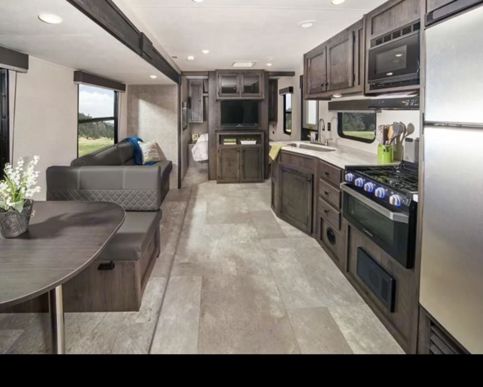 2022 Starcraft Autumn Ridge Travel Trailer for rent in Azilda Ontario