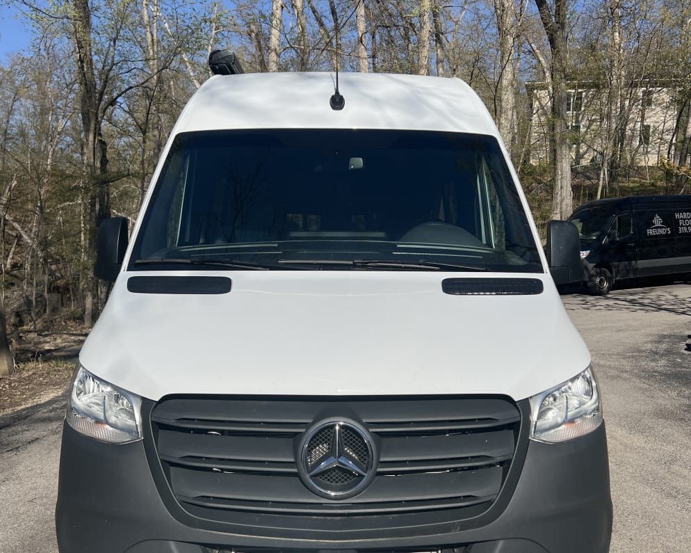 Class B RV for Rent in Cedar Rapids, Iowa - RVUSA.com