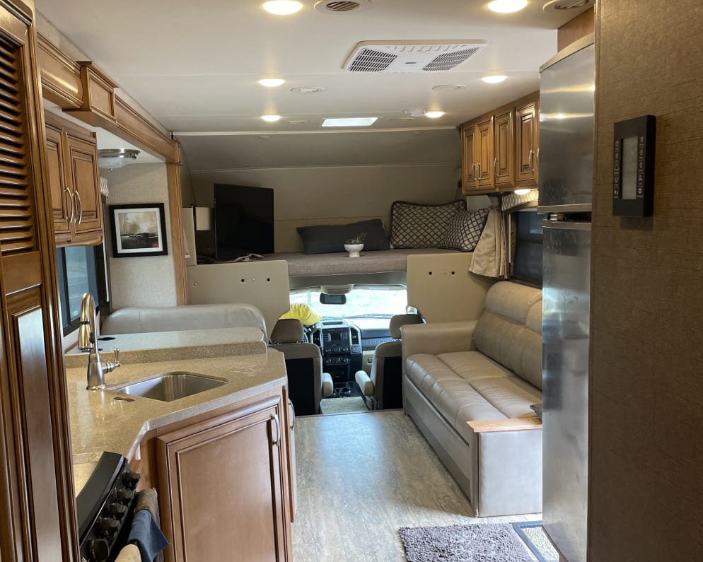 2018 Thor Chateau Class C for rent in Freedom New Hampshire