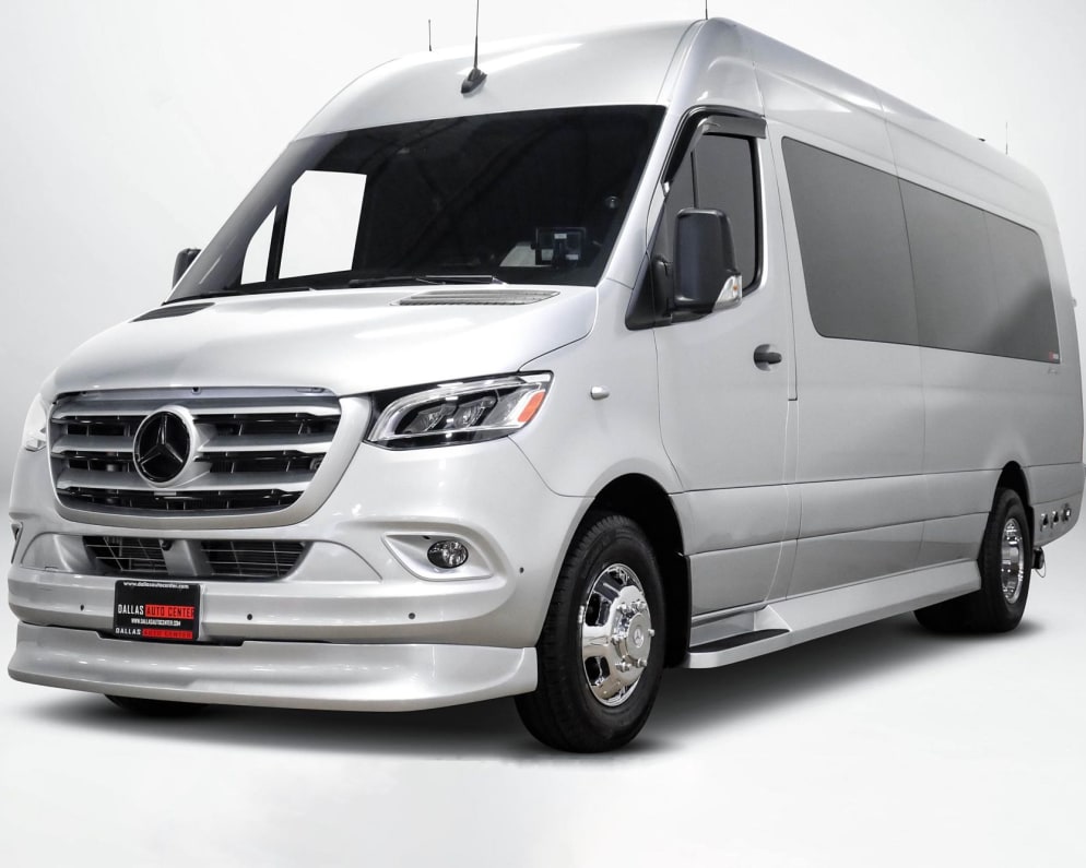 2020 Class B RV for Rent in Carrollton, Texas