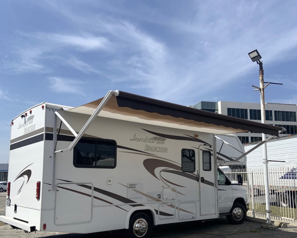 2013 Jamboree Searcher available for rent in Glendale California