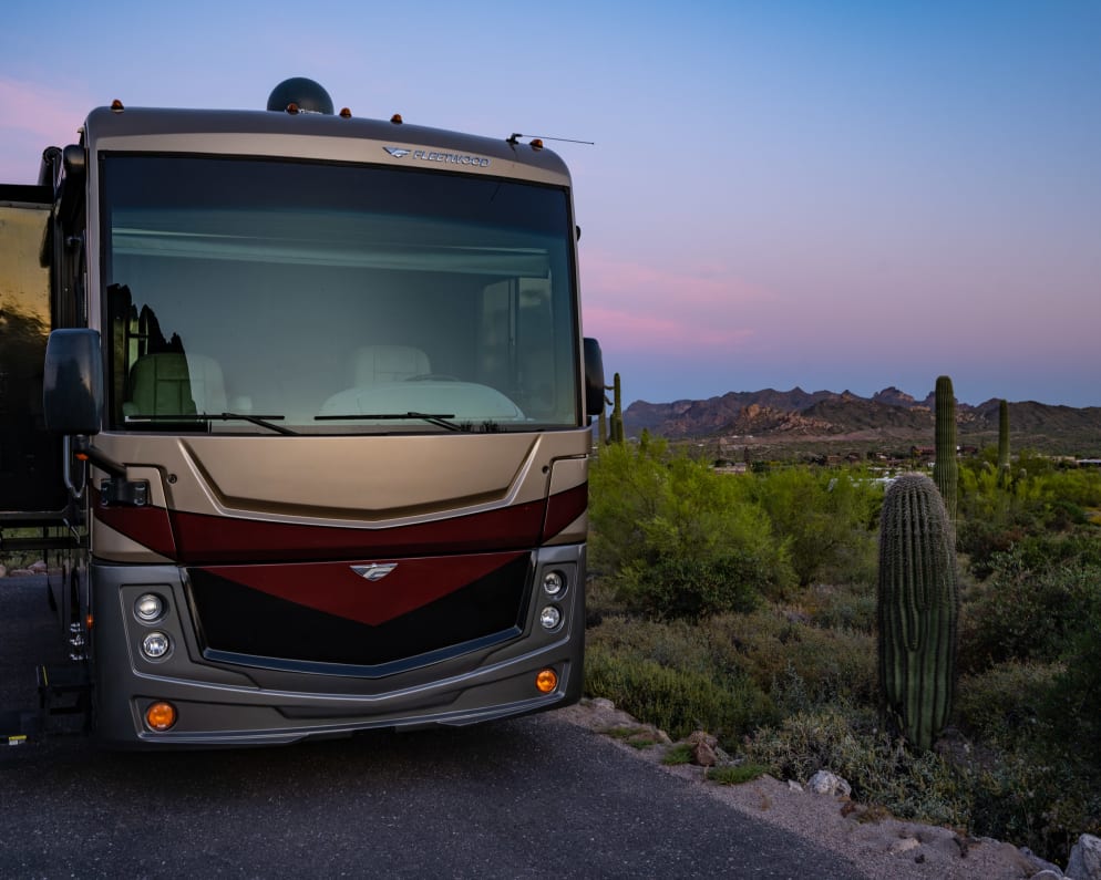 2018 Discovery  by Fleetwood for rent in 85018