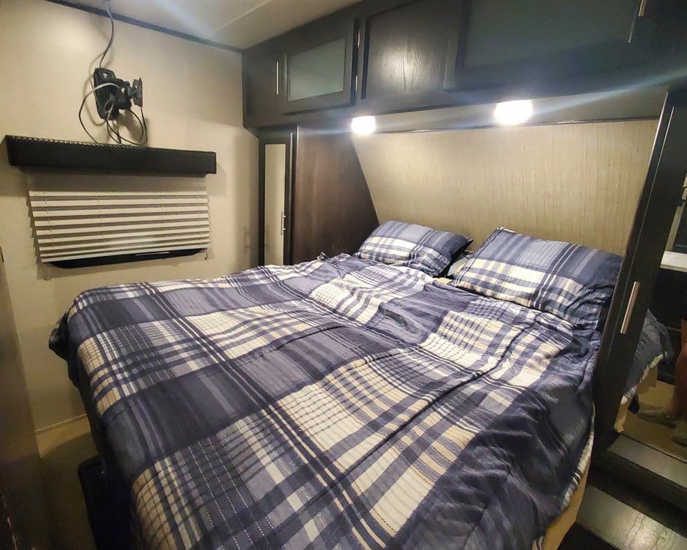 Travel Trailer RV for Rent in New Iberia, Louisiana