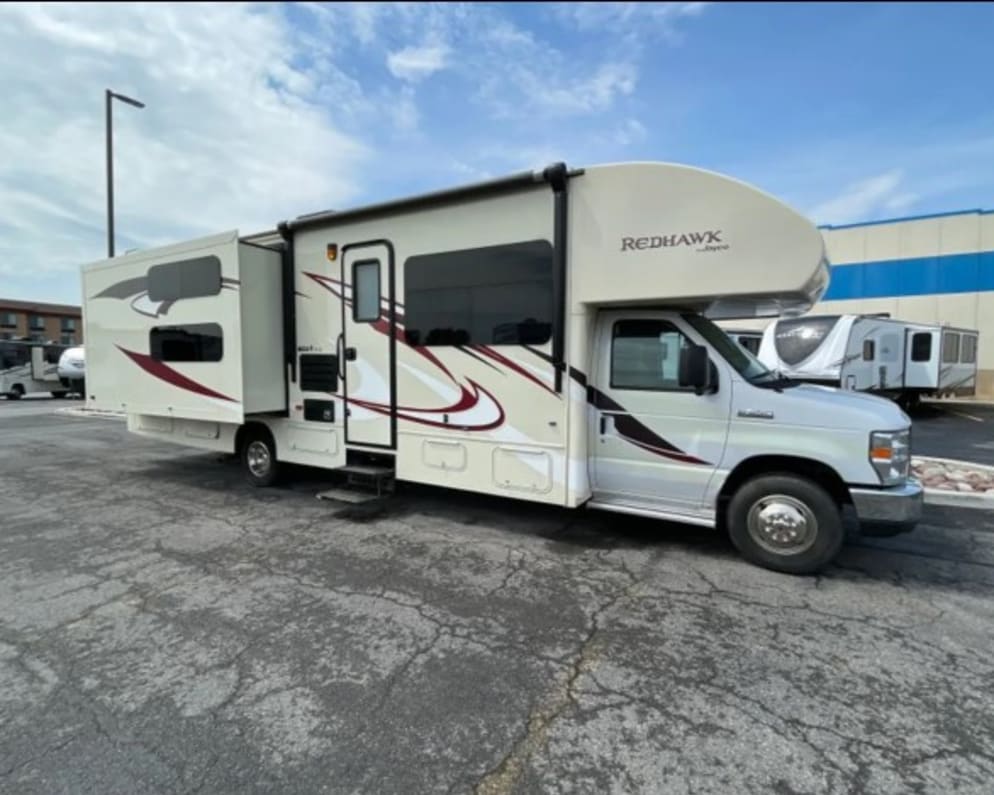 Class C RV for Rent in Syracuse, New York
