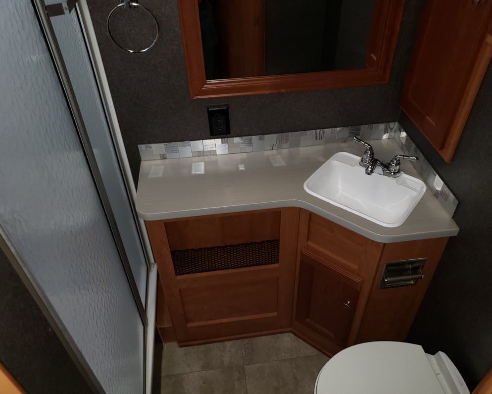 2017 Winnebago Vista available for rent in Fredericksburg Virginia