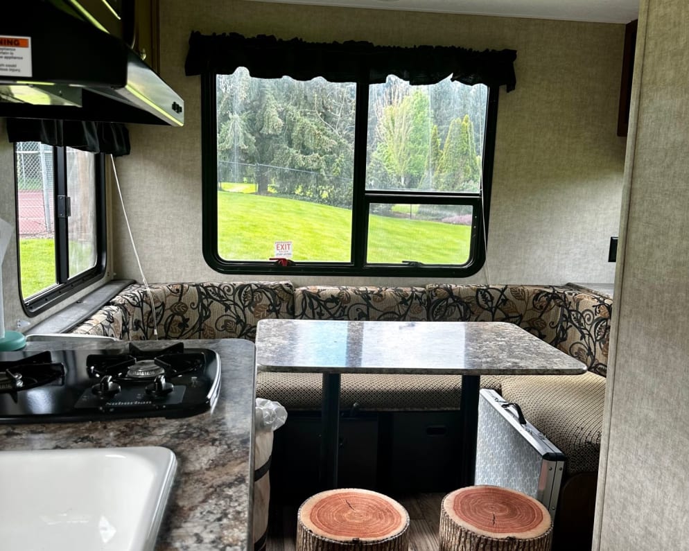 Travel Trailer RV for Rent in Salem, Oregon