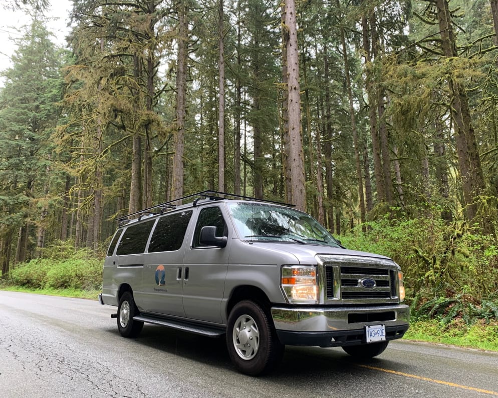 2013 Ford E350 Box Van