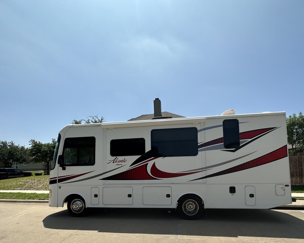 Jayco Alante 26X 
27&#39; Class A motorhome for rent