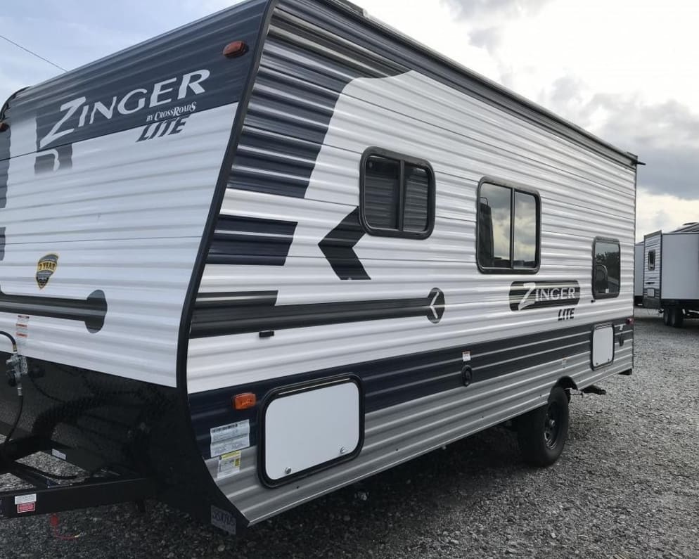 2021 Crossroads RV Zinger Lite Travel Trailer for rent in Manson Iowa