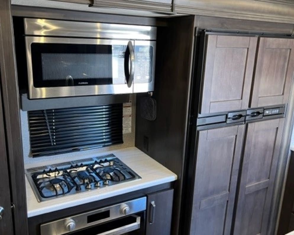 Fifth Wheel RV for Rent in Las Cruces, New Mexico