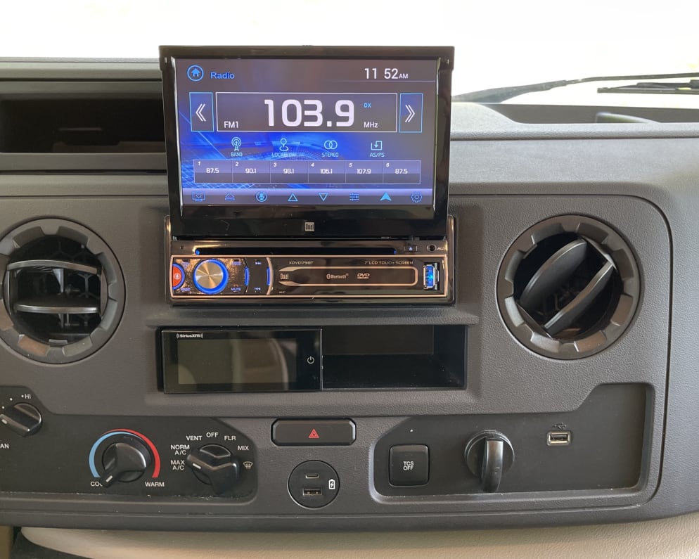 2021 Four Winds  by Thor Motor Coach for rent in 72764