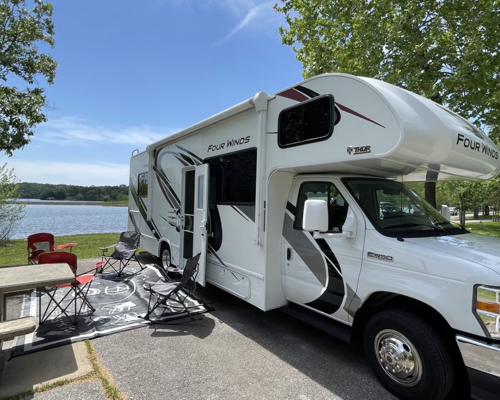 2021 Thor Motor Coach Four Winds