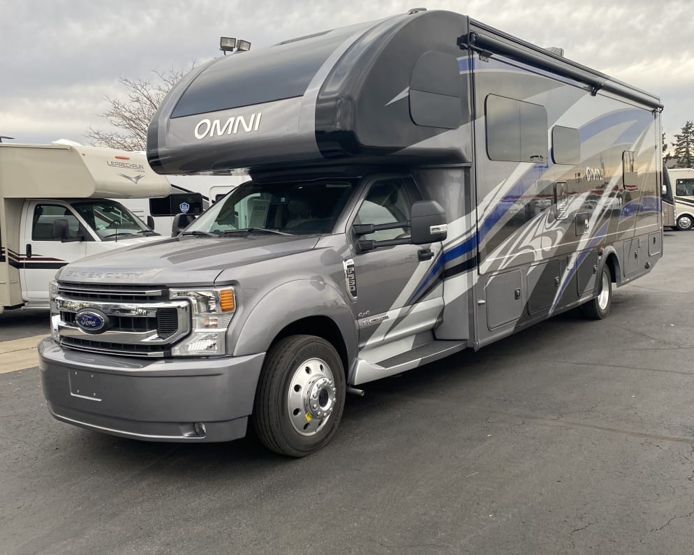 2021 Class C RV for Rent in Gilbert, Arizona