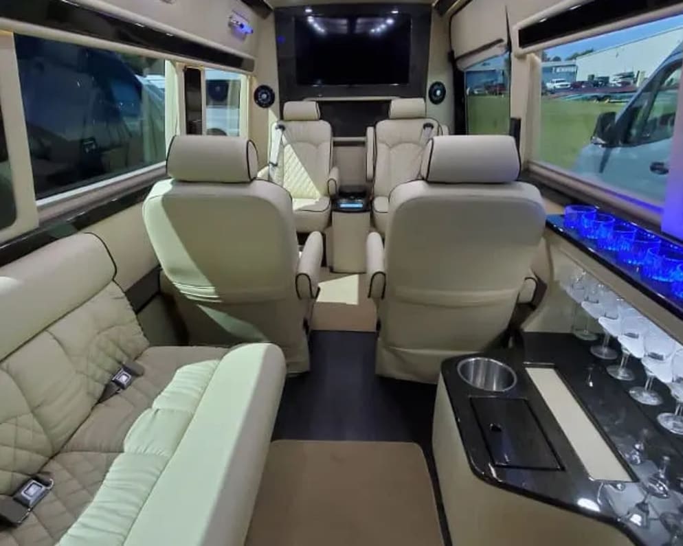 2021 Midwest Automotive Designs Ultimate Limo available for rent in Chattanooga Tennessee