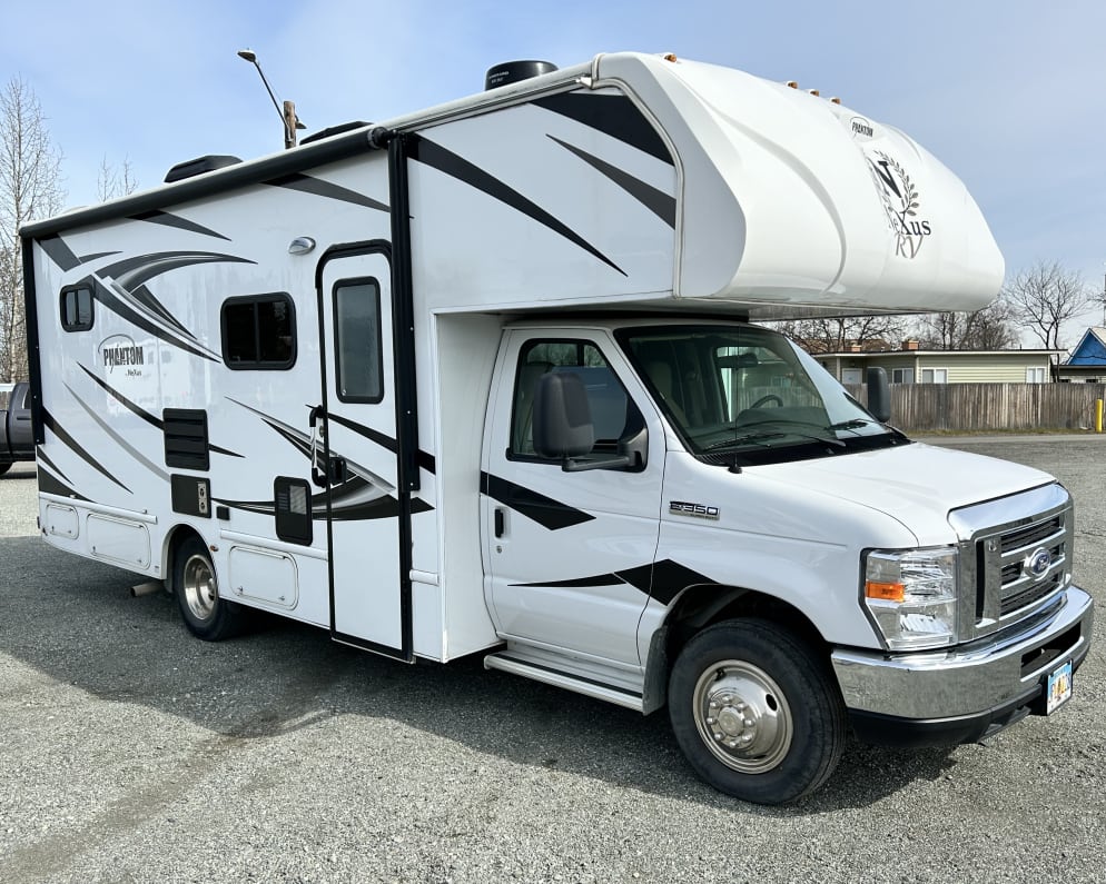 2020 Nexus Phantom Class C for rent in Anchorage Alaska
