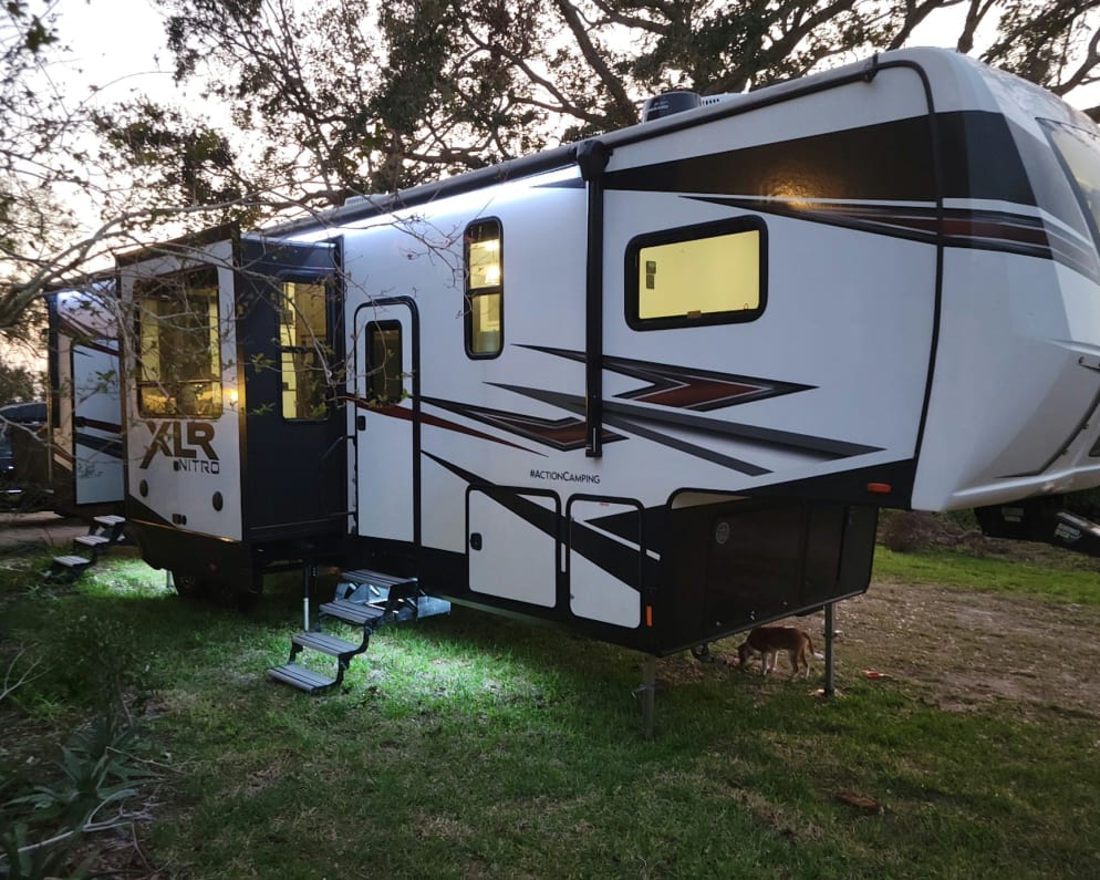 2021 Fifth Wheel RV for Rent in Merritt Island, Florida