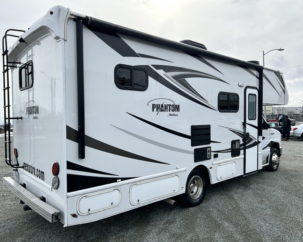 2020 Nexus Phantom Class C for rent in Anchorage Alaska