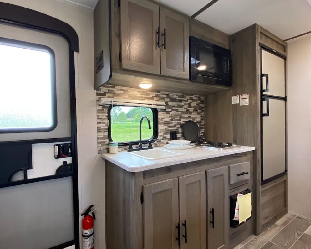 2023 Conquest Lite  by Gulf Stream for rent in 75433
