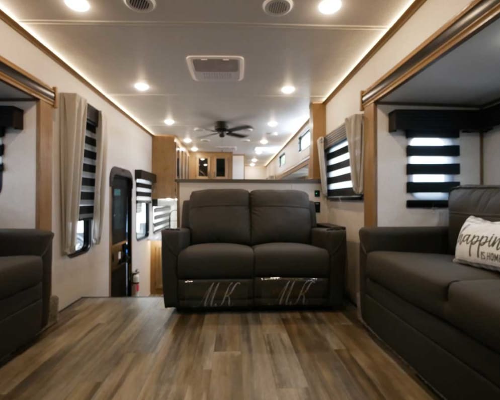 2021 Forest River Sabre Fifth Wheel for rent in Buford Georgia