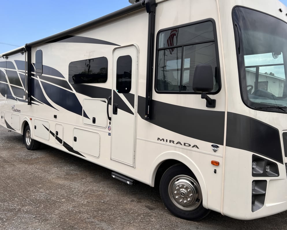 2022 Mirada  by Coachmen for rent in 19341