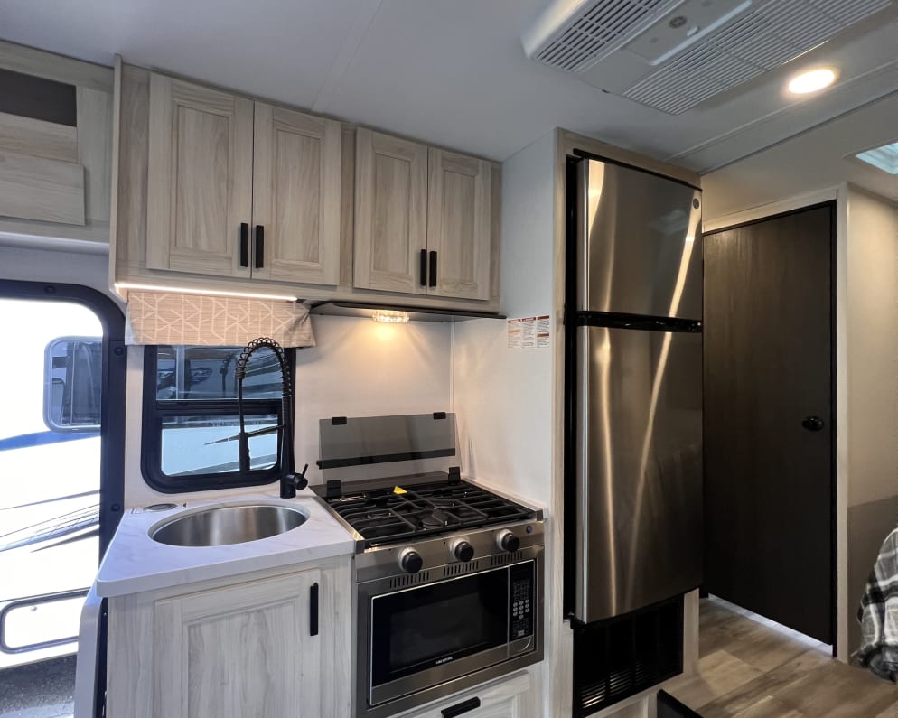2024 Sunseeker 2250  by Forest River for rent in 97206