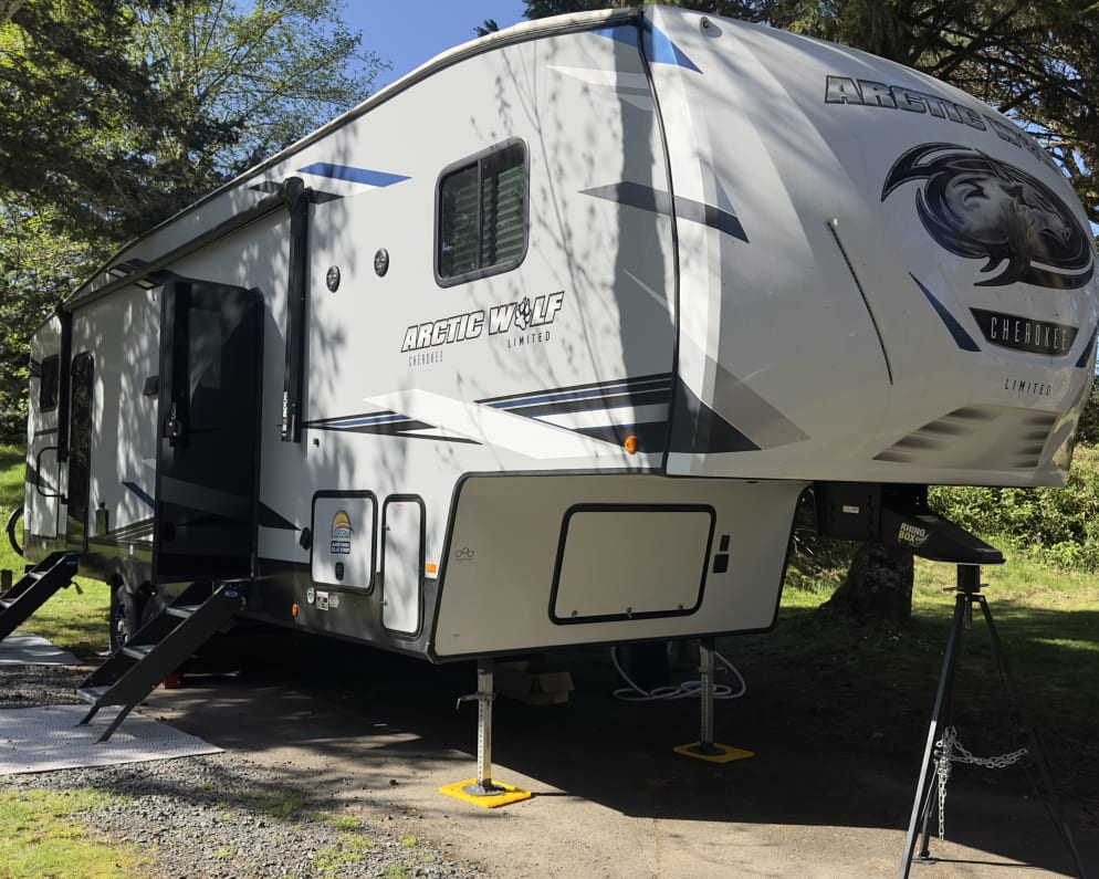 2022 Forest River Cherokee Arctic Wolf available for rent in Franklin Tennessee