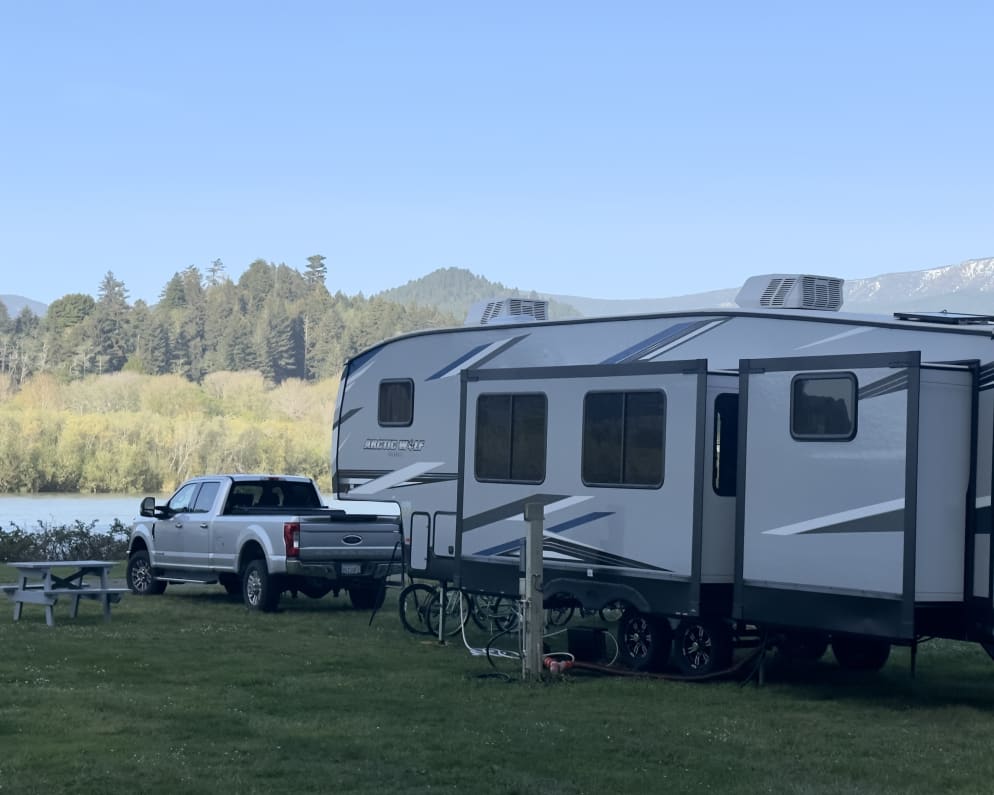 2022 Cherokee Arctic Wolf  by Forest River for rent in 37069