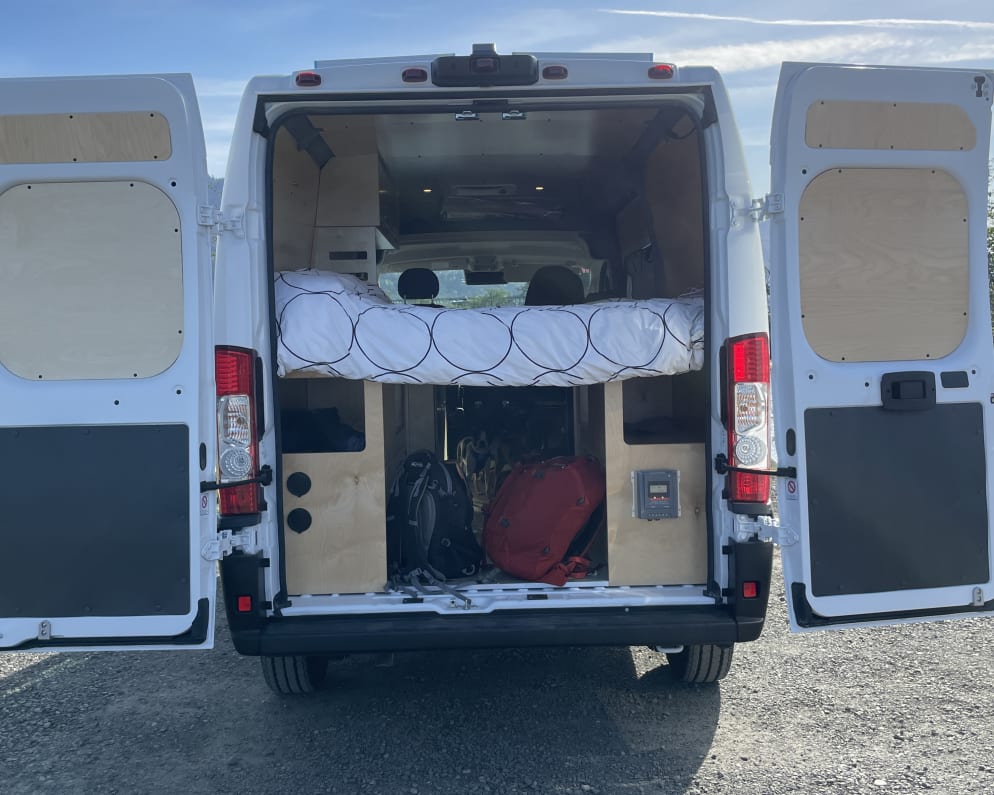 2023 Class B RV for Rent in Milwaukie, Oregon