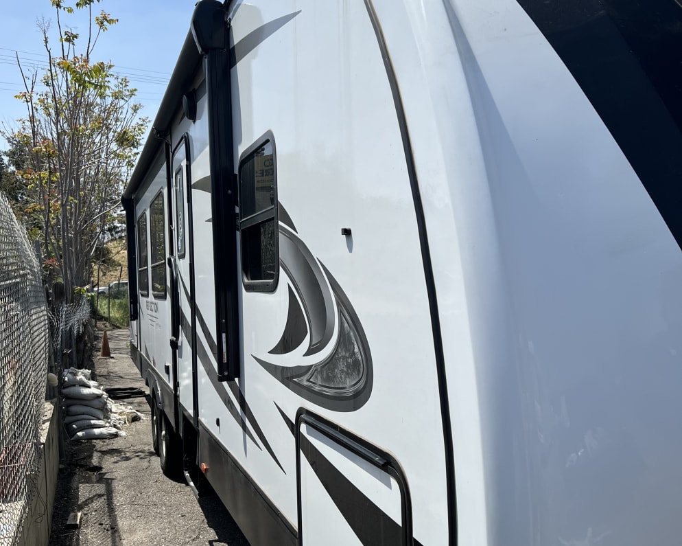 2022 Grand Design Reflection Travel Trailer for rent in San Diego California