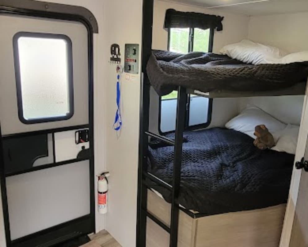 Travel Trailer RV for Rent in Gaylord, Michigan