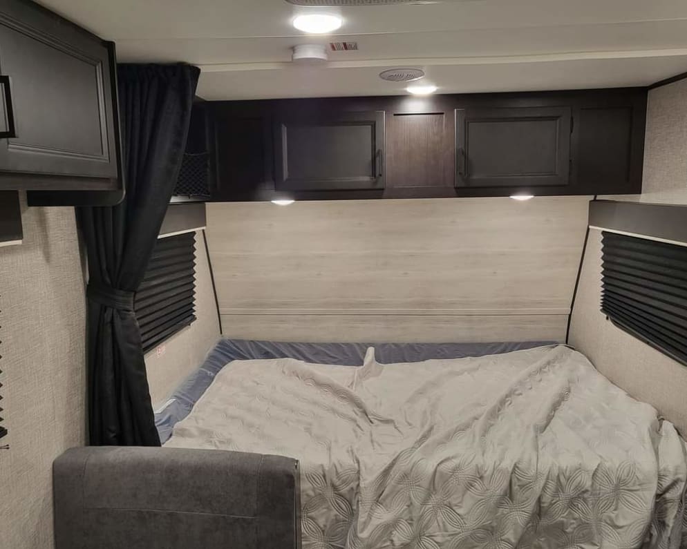 2022 Jay Flight SLX  by Jayco for rent in 52601