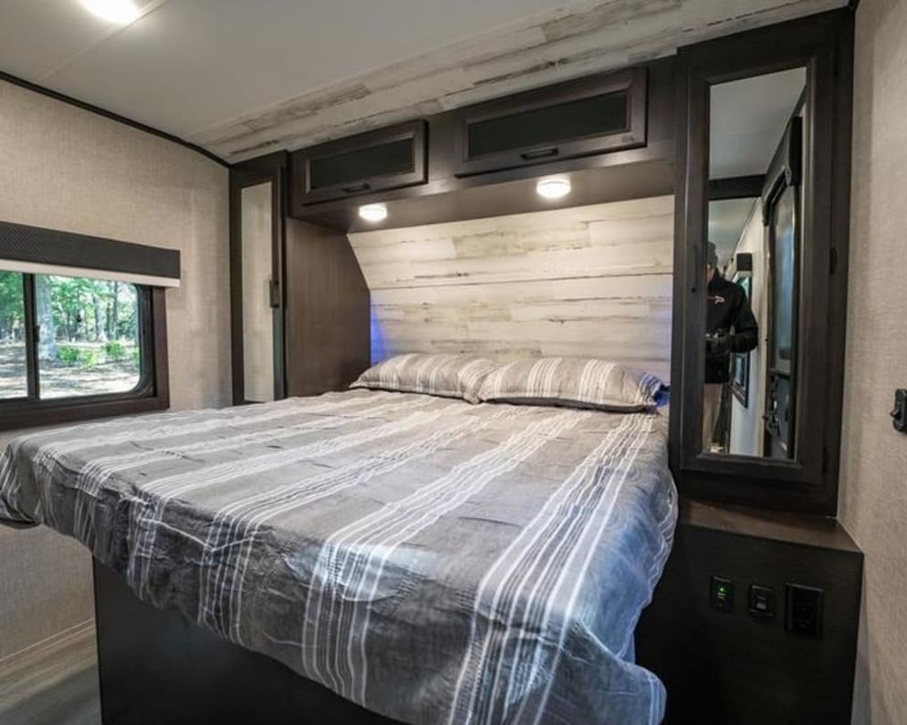 2021 Jayco Jay Feather available for rent in Whiteland Indiana