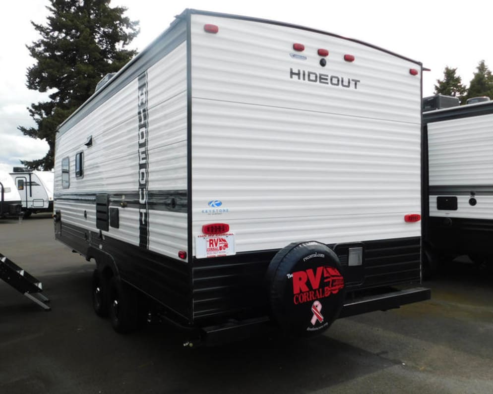 2022 Travel Trailer RV for Rent in Oregon