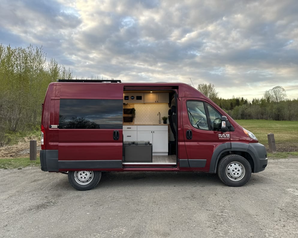 2016 Class B RV for Rent in Anchorage, Alaska