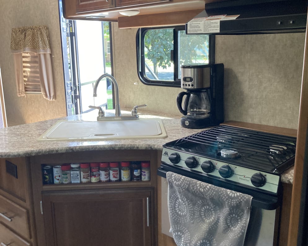 2016 Tracer Air  by Forest River for rent in 55112
