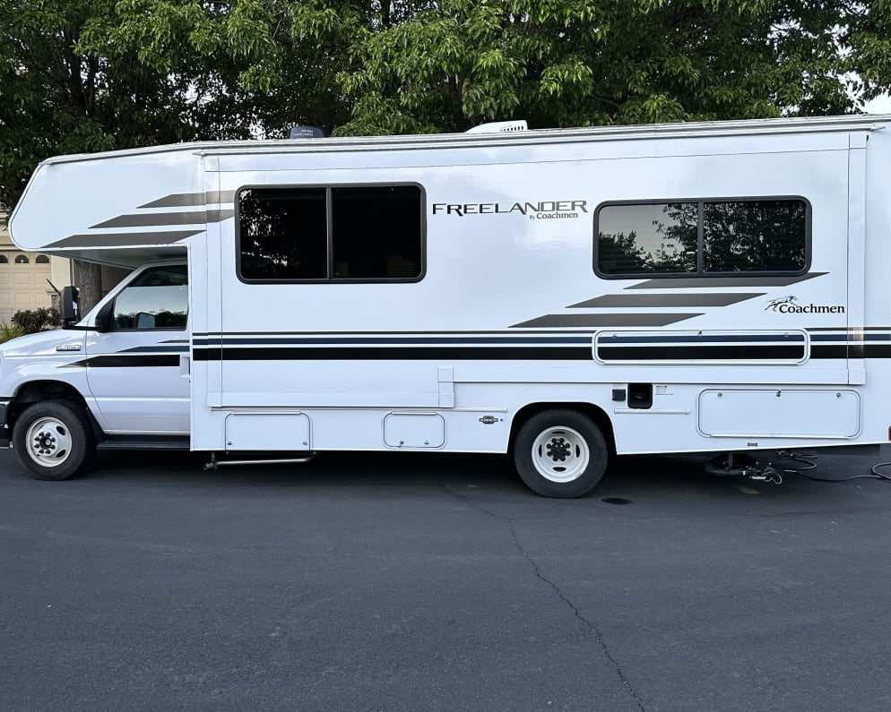 2022 Class C RV for Rent in Antioch, California