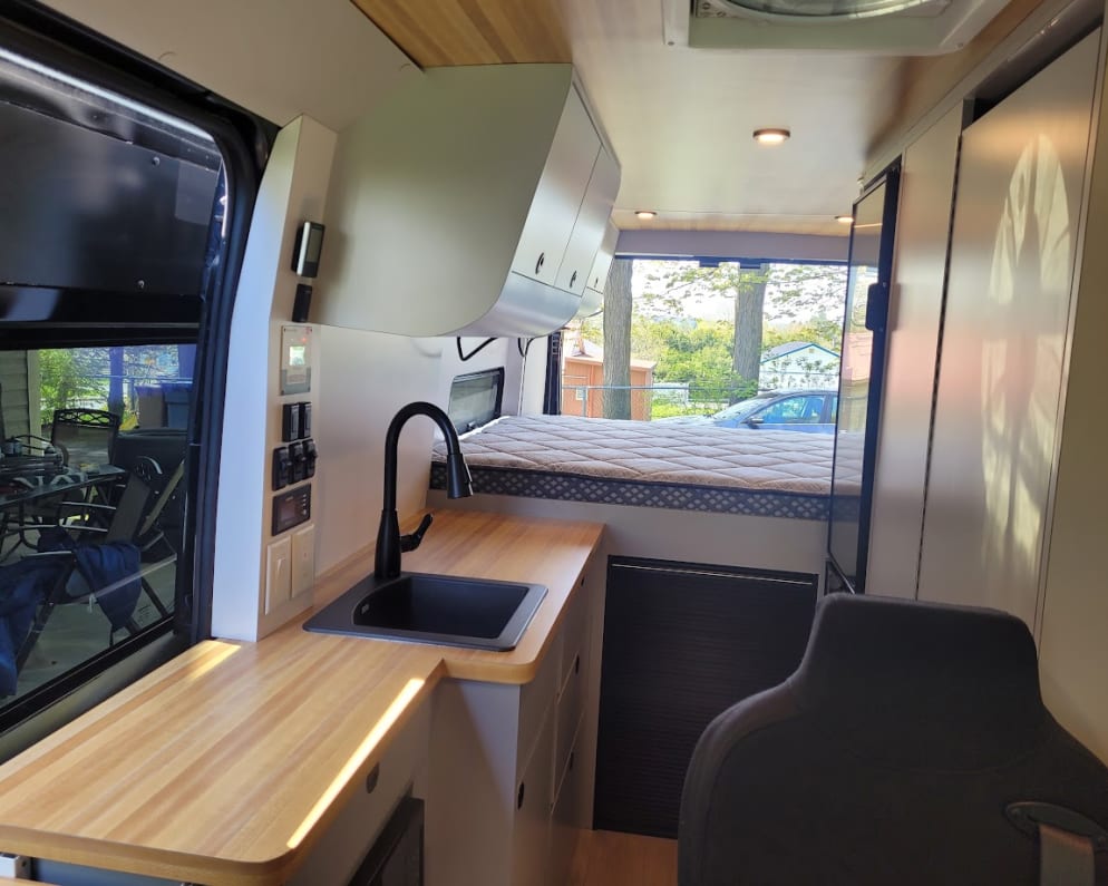 2022 Promaster 3500 EXT available for rent in Compton Quebec