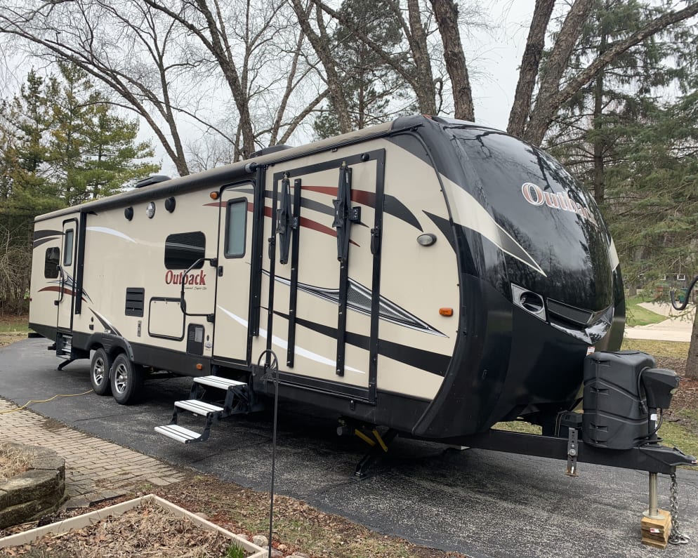 Travel Trailer RV for Rent in LAke Zurich, Illinois