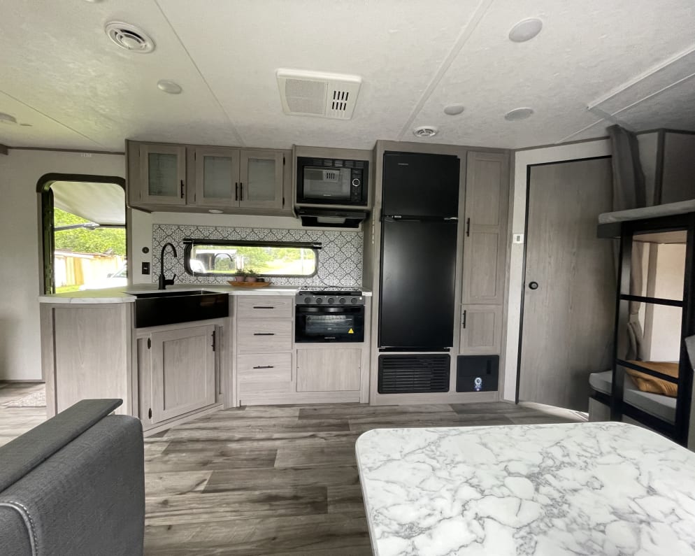 2023 Coleman Lantern  by Dutchmen for rent in 28115