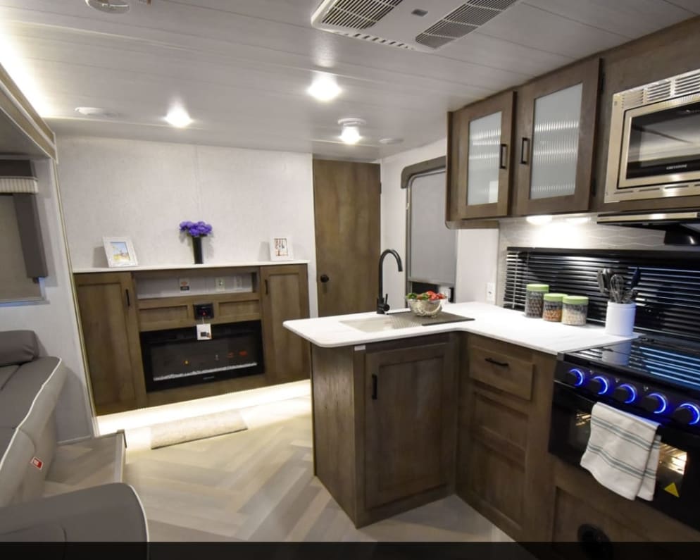 2023 Travel Trailer RV for Rent in Buckingham, Virginia