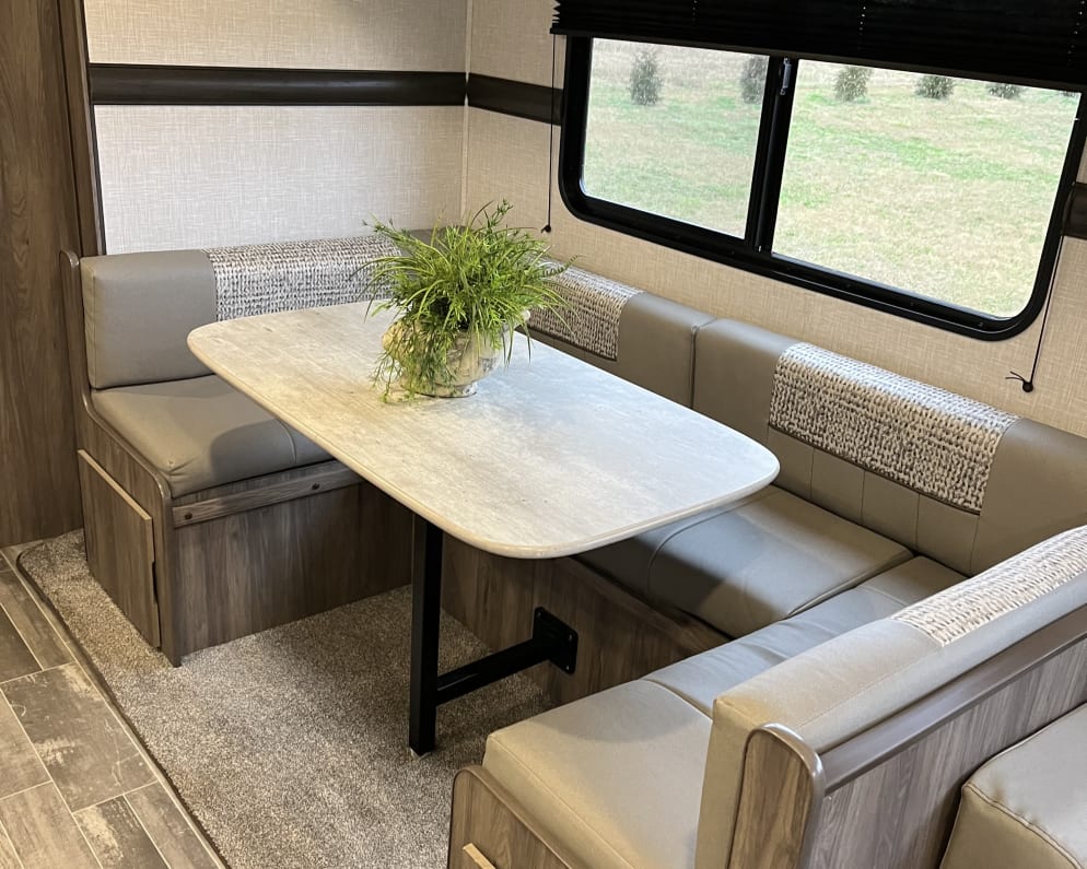 2022 Zinger  by Crossroads RV for rent in 37686